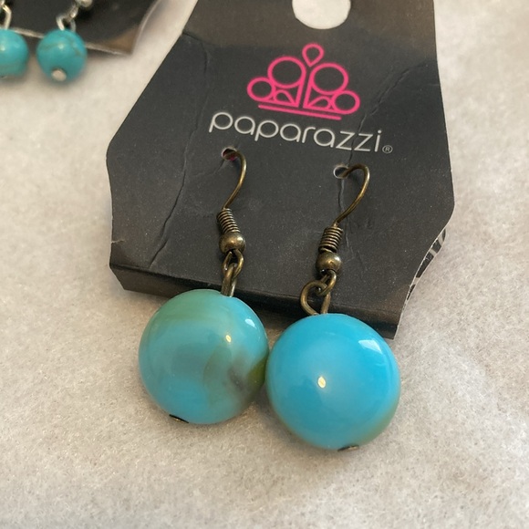 Paparazzi Misc earring bundle. - Picture 9 of 10